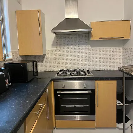 Cosy Two Bedroom House In *