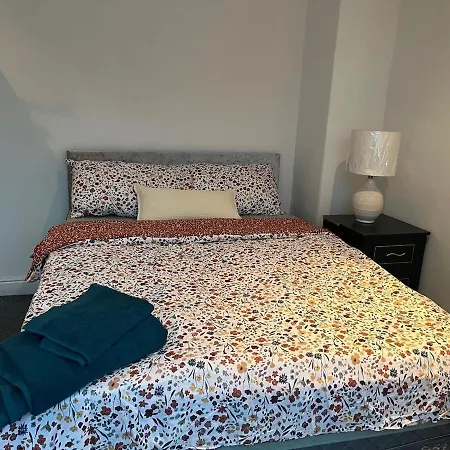 Cosy Two Bedroom House In Holiday home